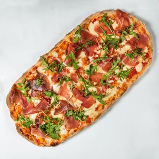 Пица Прошуто крудo (1350г)