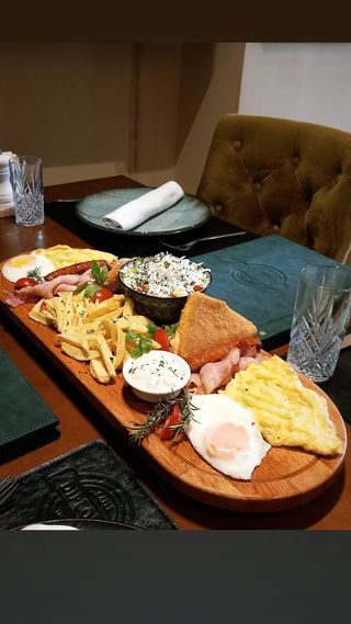 Diplomat doručak za 2 osobe 600gr