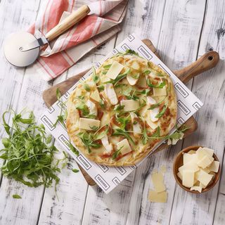 Pizza de César & Lascas de Parmesano