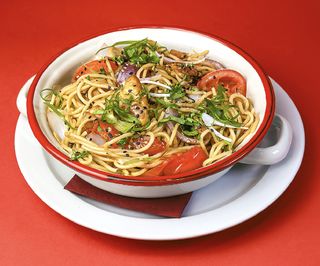 Tallarín saltado De Pollo