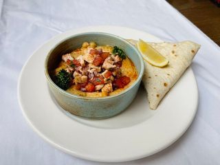 Хумус з куркою (200г)