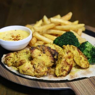 Հավի փափկամիս շաֆրանի թանձրահյութով 