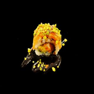 112A. Ura Salmon Flambeado Pistacho (8 Pzs.)