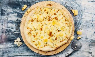 ოთხი ყველი 33სმ