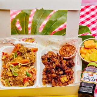 Lunch Box Alloco Poulet Hot Sauce