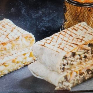 Tacos De Carne Picada Y Patatas Fritas