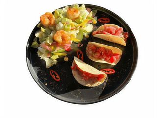 Салат з креветками та томатною сальсою (250g)