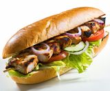 Bocadillo de pinchos de Taouk