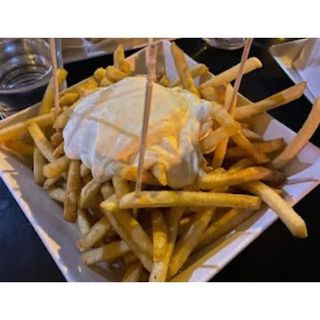 Patatas Con Salsa A Elegir