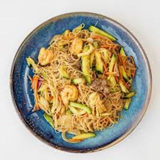 Wok de tallarines mariscos