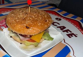 Hamburguesa completa