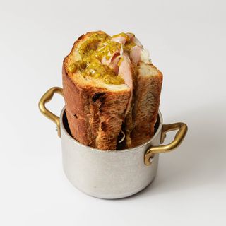 O'cuzzetiello Chiaia