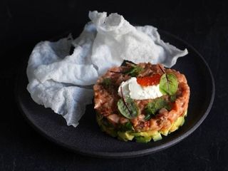 Тар- тар лосось (200g)