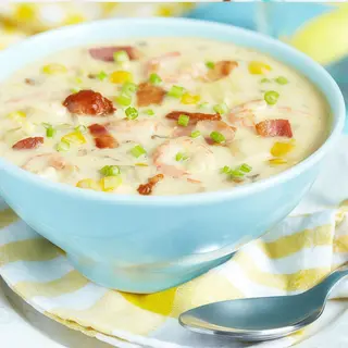 Sopa de maíz con carne de cangrejo