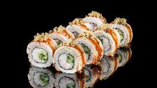 Інь Ян рол з вугром та креветкою