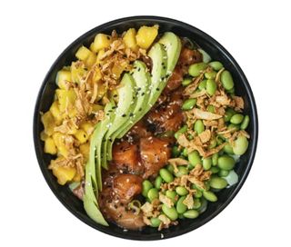 P2. Salmón Poke Bowl