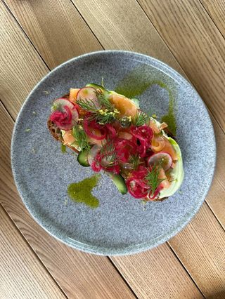 Брускета з лососем (210г)