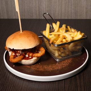 Pulled Pork + Bevanda a scelta