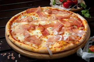 Pizza 1+1 Gorgonzolla e crudo