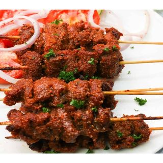 Spicy beef (2 pcs)