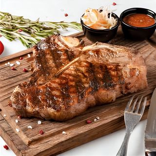 Стейк "Тибон" с соусом "Барбекю"