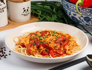 Яйцо с помидорами