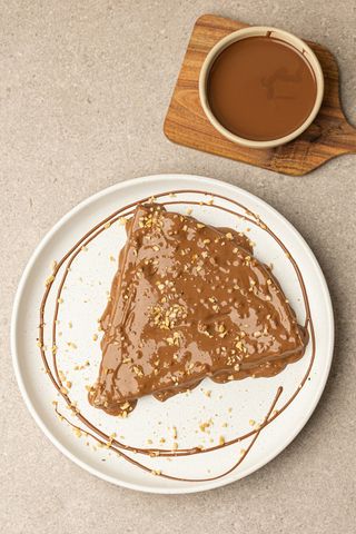 Crunchy Ferrero Rocher Crêpe