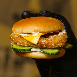 Бургер з тигровою креветкою