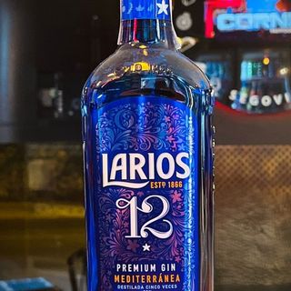 * GINEBRA LARIOS 12 PREMIUM 40%