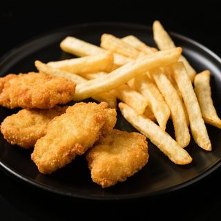 07. Patata Frita con Pollo. Chicken Fries