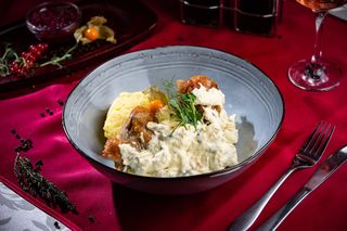 Pui cu smantana si mamaliguta