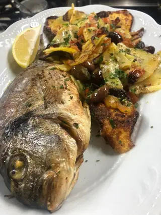 Dorada la cuptor