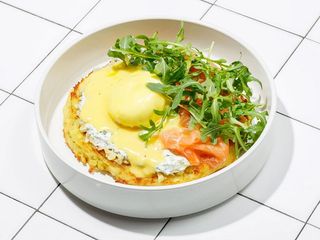 Dranik cu somon si ou posat