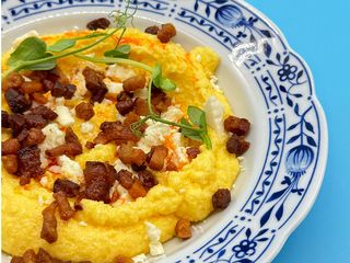 Банош з карпатським сиром та шкварками (250g)