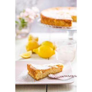 Limunasti badem kolač