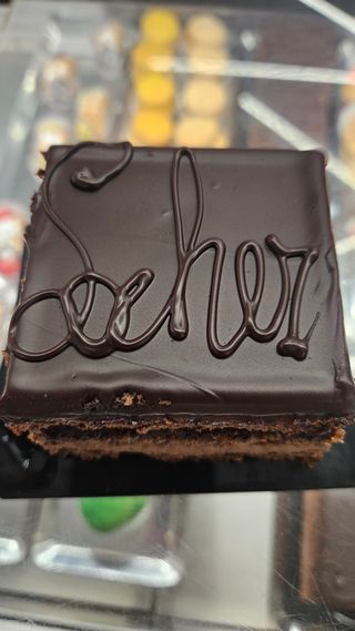 Sacher 