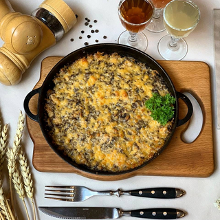 Курячий жульєн з грибами (для великої компанії) (500г)