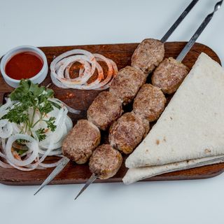 Шашлык-рулет из фарша