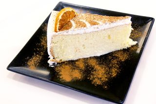Tarta de cuatro leches