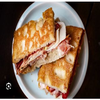 Tuscan ham e provolone