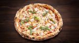 Піца Кватро Формаджі з курчам та ананасом