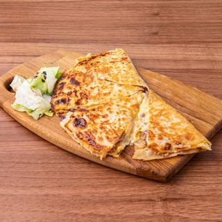 ARAYES SUJUK Y QUESO