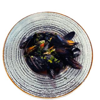 Midii în sos de vin