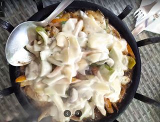 Пилешки сач 