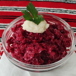 Salata de sfecla rosie cu hrean