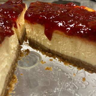 Cheesecake con mermelada de fresa 