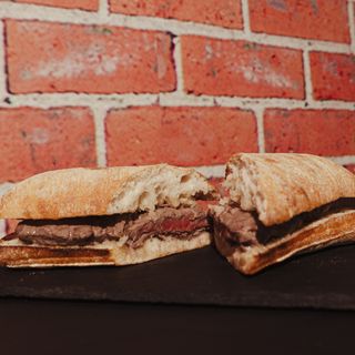 Prego no Pão Alcatra