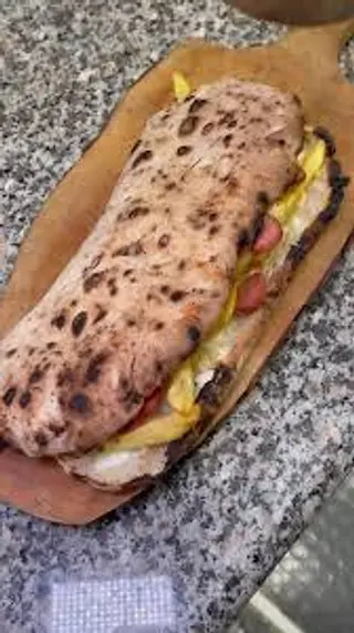 Panuozzo provola wriustel e patate