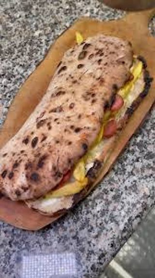 Panuozzo provola wriustel e patate