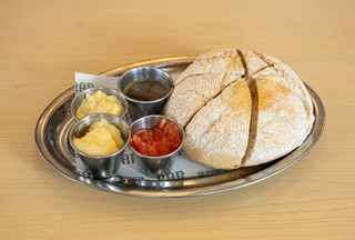 Pan de hogaza a la brasa